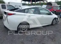 2017 Toyota PRIUS photo