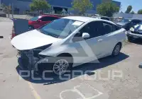 2017 Toyota PRIUS фото