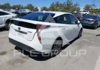 2017 Toyota PRIUS фото
