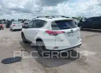 2017 Toyota RAV4 фото