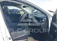 2017 Toyota RAV4 фото