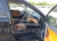 2017 Toyota RAV4 photo