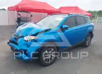 2017 Toyota RAV4 фото