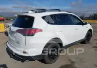 2017 Toyota RAV4 фото