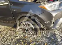 2017 Toyota RAV4 фото
