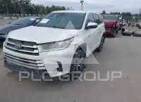 2017 Toyota Highlander фото