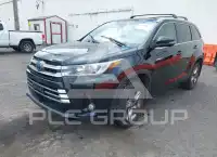 2017 Toyota Highlander фото