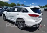 2017 Toyota Highlander фото