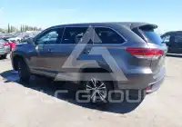 2017 Toyota Highlander фото