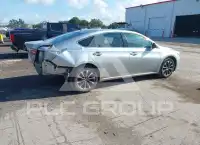 2017 Toyota AVALON photo