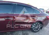 2017 Toyota AVALON фото