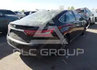 2017 Toyota AVALON photo