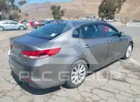2017 KIA Optima photo