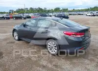 2017 KIA Optima photo