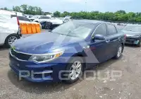 2017 KIA Optima photo