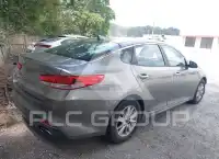 2017 KIA Optima photo