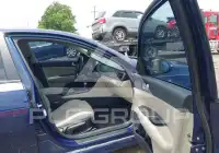 2017 KIA Optima photo
