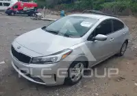 2017 KIA Forte photo