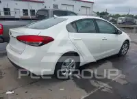 2017 KIA Forte photo