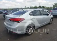 2017 KIA Forte фото