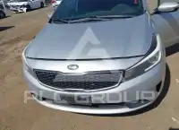 2017 KIA Forte фото