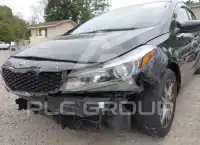 2017 KIA Forte photo