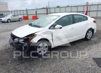 2017 KIA Forte фото
