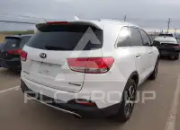 2017 KIA Sorento photo