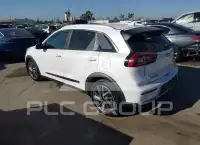 2017 KIA Niro photo
