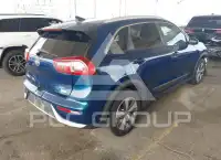 2017 KIA Niro photo