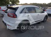 2017 KIA Niro photo