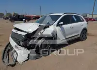 2017 KIA Niro photo