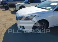 2017 KIA Cadenza photo