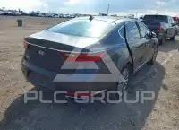 2017 KIA Cadenza photo