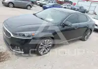 2017 KIA Cadenza photo