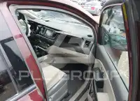 2017 KIA Sedona фото