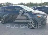 2017 KIA Sedona photo
