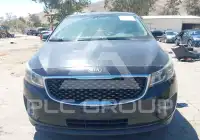 2017 KIA Sedona фото