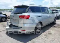 2017 KIA Sedona photo