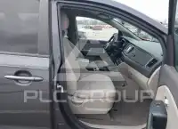 2017 KIA Sedona фото