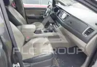 2017 KIA Sedona photo
