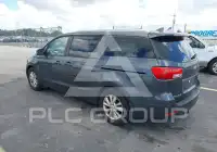 2017 KIA Sedona photo