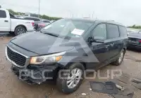 2017 KIA Sedona photo