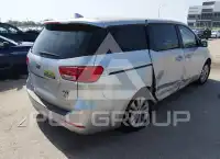 2017 KIA Sedona photo