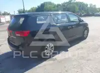 2017 KIA Sedona фото