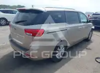 2017 KIA Sedona фото