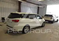 2017 KIA Sedona photo