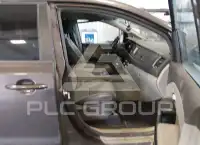 2017 KIA Sedona photo