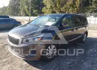 2017 KIA Sedona photo