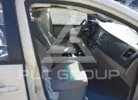 2017 KIA Sedona фото